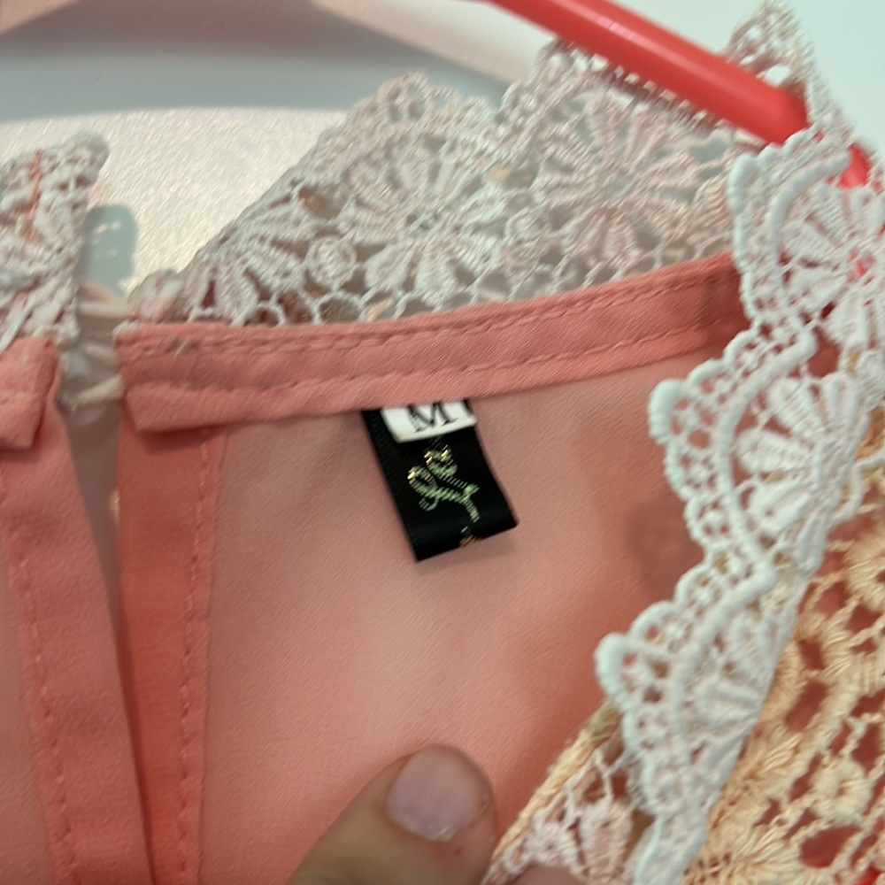 Show Lai Pink & Cream Crochet High Neck Sheer Tank - Picture 6 of 11